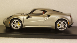 Alfa Romeo 4C 2013 greymetallic, 70187, Auto Art 1:18