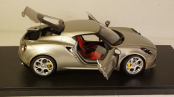 Alfa Romeo 4C 2013 greymetallic, 70187, Auto Art 1:18