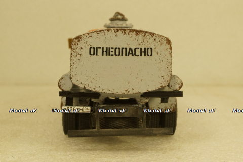 Зил-130 бензовоз, Model43 1:43