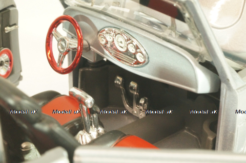 Volkswagen Beetle 1951 Custom, silver, Maisto 1:18