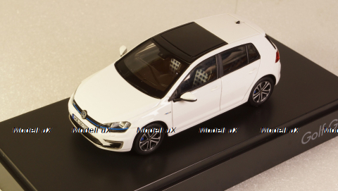 Volkswagen Golf 7 GTE, Spark 1:43