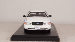 Ford Crown Victoria Police Interceptor from the Series McGyver 2003, 86520, Greenlight 1:43
