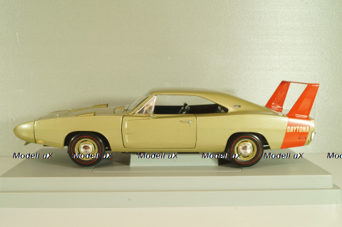 Dodge Charger Daytona 1969, light brown, 290865, ERTL 1:18