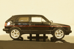 Volkswagen Golf II GTI 1984 Black/Red, CLC417N, IXO 1:43