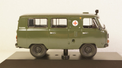 Уаз-452 1980г Санитарный, TruckTyr 1:43