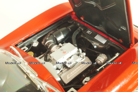 Chevrolet Corvette Stingray (C2) "Captain America" 1965, red, 36002, Maisto 1:18
