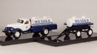 Зис-150 Автоцистерна АЦ-28 с прицепом-цистерной ПЦ-2,2 "Главмолоко", TruckTyr 1:43