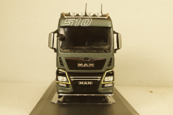 MAN TGX 18.510 Evolion towing vehicle greymetallic, TR113, IXO 1:43