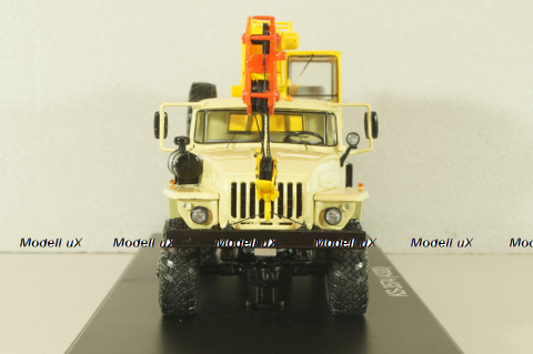 КС-3574 Ивановец, автокран на шасси Урал-4320,бежевый/желтый, SSM1350, SSM 1:43