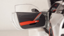 Chevrolet Corvette C7 Z06 blade silver, 71258, Auto Art 1:18