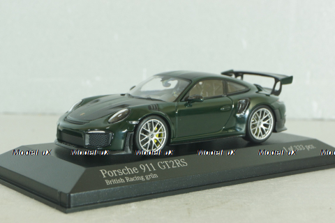 Porsche 911 (991.2) GT2 RS Weissach Package 2018, dark green/silver rims, 413067287, Minichamps 1:43