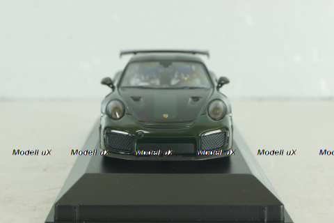 Porsche 911 (991.2) GT2 RS Weissach Package 2018, dark green/silver rims, 413067287, Minichamps 1:43