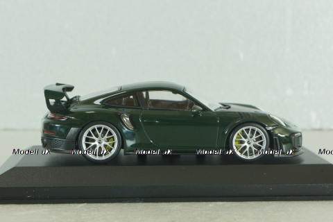 Porsche 911 (991.2) GT2 RS Weissach Package 2018, dark green/silver rims, 413067287, Minichamps 1:43