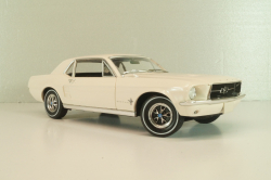 Ford Mustang 1967, beige, 13642, Greenlight 1:18