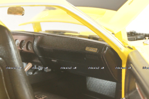 Dodge Challenger R/T 1970 from TV-Series NCIS, yellow, 12845, Greenlight 1:18