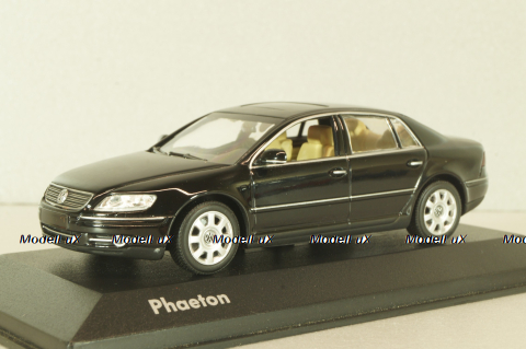 Volkswagen Phaeton 2002, black, Minichamps 1:43