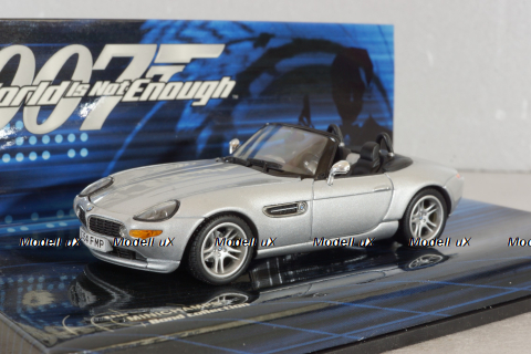 BMW Z8 (E52) 1999 James Bond  007 "World is Not Enough", silver, 436028730, Minichamps 1:43 Уценка!