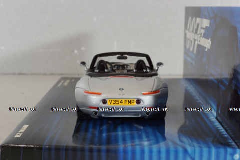 BMW Z8 (E52) 1999 James Bond  007 "World is Not Enough", silver, 436028730, Minichamps 1:43 Уценка!