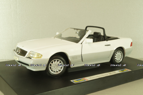 Mercedes-Benz SL 500 Cabriolet (R129) 1989, white, 08928, Revell 1:18
