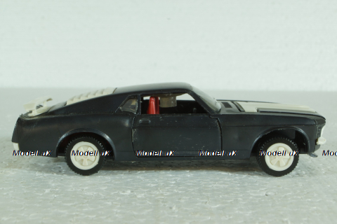 Ford Mustang BOSS, фабрика Мир, г. Минск, 1:43