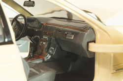Mercedes-Benz E320 (W210)  Limousine taxi 2001, beige, Sun Star 1:18