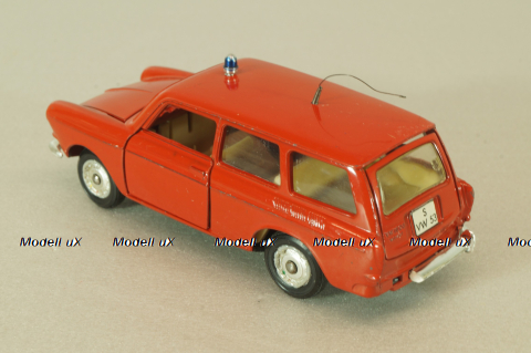 Volkswagen Variant 1600 L fire engine, red, Marklin 1:43 Уценка!