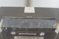Mercedes-Benz ML 320 (W163) 1997, dark green, B66005244, Maisto 1:18