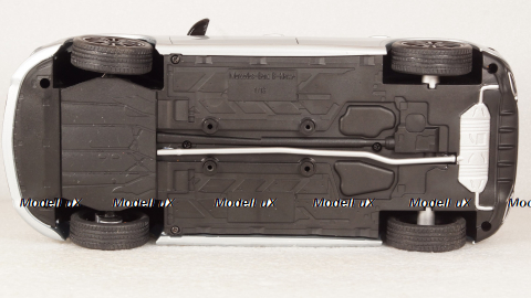 Mercedes B-Klasse (W247), silver, Z-Models 1:18 