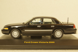 Ford Crown Victoria 2000, MOC036, IXO 1:43
