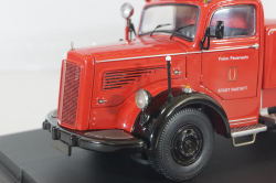 Mercedes L 6600  fire ladder 1951, red, 03091, Schuco 1:43