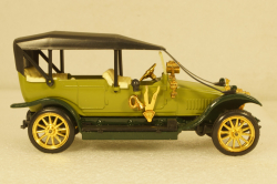 Руссо-Балт С24-40, А22, 2-х цветный, оливковый, Тантал/Радон 1:43