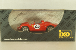 Ferrari 250 P #23 Le Mans 1963, J.Surtees/W.Mairesse, red,  LMC071, IXO 1:43