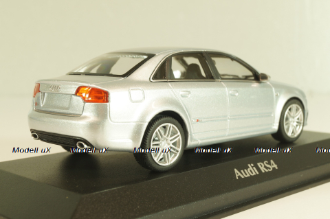 Audi RS4 (B7) 2004 silver metallic, 940014601, Maxichamps 1:43