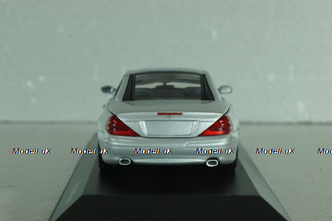 Mercedes-Benz SL 500 (R230) with operation roof 2001, silver, 400032030, Minichamps 1:43