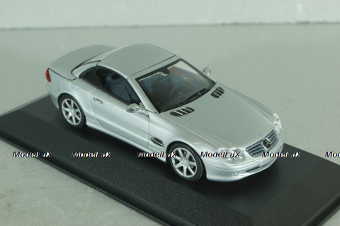 Mercedes-Benz SL 500 (R230) with operation roof 2001, silver, 400032030, Minichamps 1:43