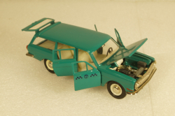 Газ-2402 Волга, такси, зеленая, Тантал/Радон  1:43