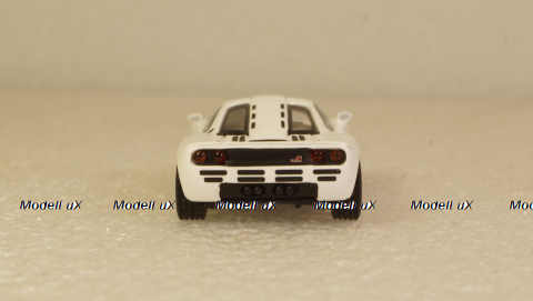 McLaren F1 Roadcar white, 870133822, Minichamps 1:87