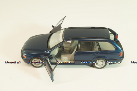 BMW 520i Touring (E39) 1995, dark blue, Schuco 1:43 Уценка!