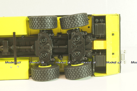 Oshkosh Striker 3000 ARFF Airport Rescue 2004, yellow, TWH078, TWH Collectables 1:50