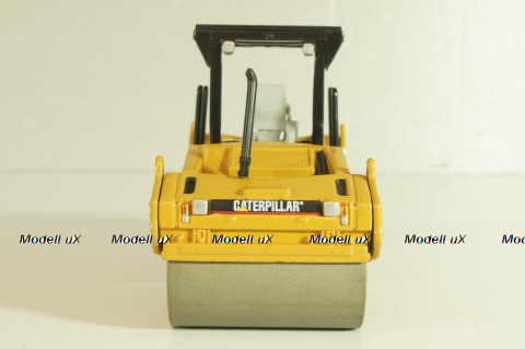 CAT CB-534D XW Vibratory Asphalt Compactor, yellow, 55132, Norscot 1:50
