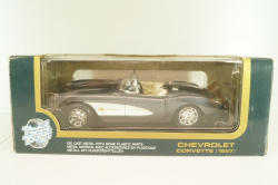 Chevrolet Corvette Convertible (C1) 1957, grey, 92018, Road Tough 1:18