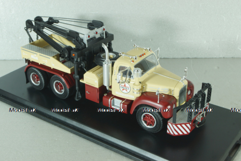 Mack B61 Australian wrecker truck, beige/dark red, TruckTyr 1:43