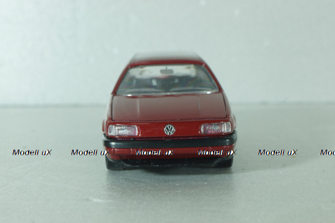 Volkswagen Passat Variant (B3) 1988, red, 1015R, Schabak 1:43