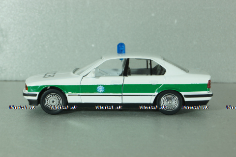 BMW 535i Polizei (E34) 1987, white/green strip, 1152, Schabak 1:43