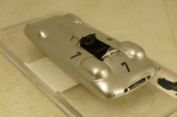 АСК-3 спортивный автомобиль "Победа" со спец. кузовом З.Штейнгурда - Л.Калачева №7 1957 г.  №1 из 10шт,  АвтоБюро 1:43