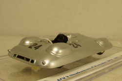 АСК-3 спортивный автомобиль "Победа" со спец. кузовом З.Штейнгурда - Л.Калачева №24 1957 г  №6 из 10шт,  АвтоБюро 1:43