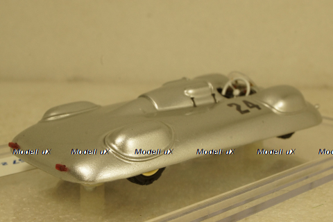 АСК-3 спортивный автомобиль "Победа" со спец. кузовом З.Штейнгурда - Л.Калачева №24 1957 г  №6 из 10шт,  АвтоБюро 1:43