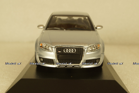 Audi RS4, 2004 silver metallic, 940014601, Maxichamps 1:43