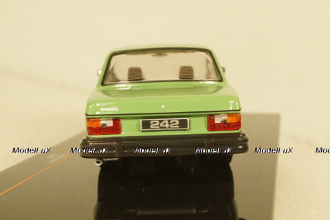 Volvo 242 Custom 1980 green, MOC312, IXO 1:43
