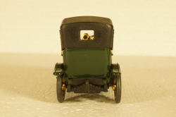 Руссо-Балт С24-40, А22, 1983г., зеленый на зеленом Тантал/Радон 1:43